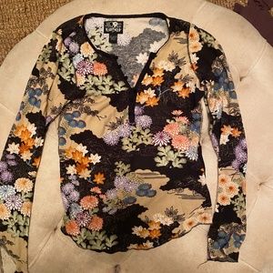 Lucky Brand Long Sleeve V Neck